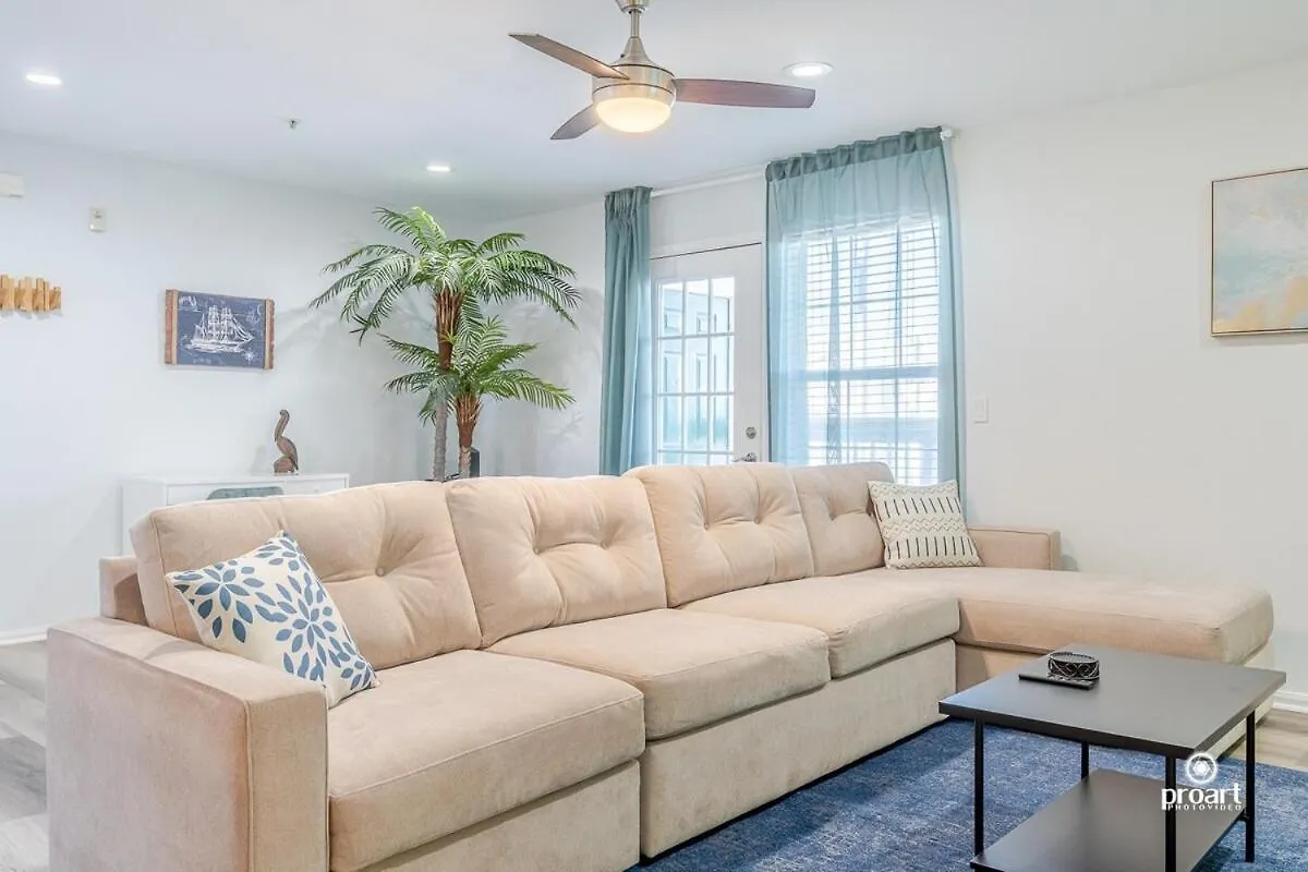 Cozy Condo Under The Palms Destin Apartment