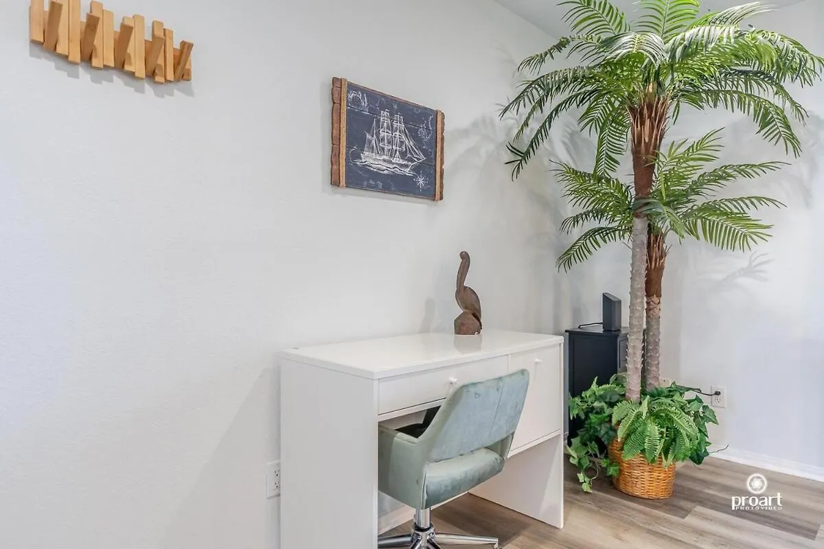 Cozy Condo Under The Palms Destin Apartment