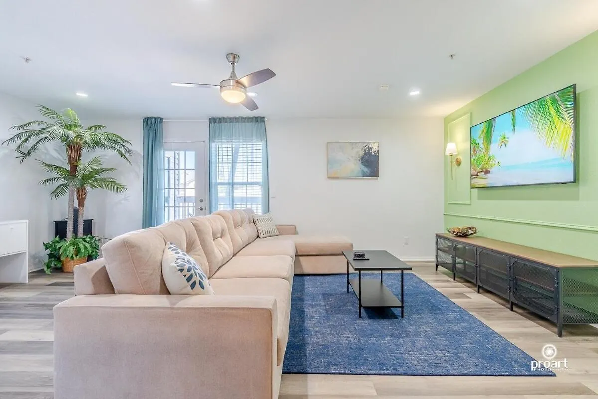 Cozy Condo Under The Palms Destin